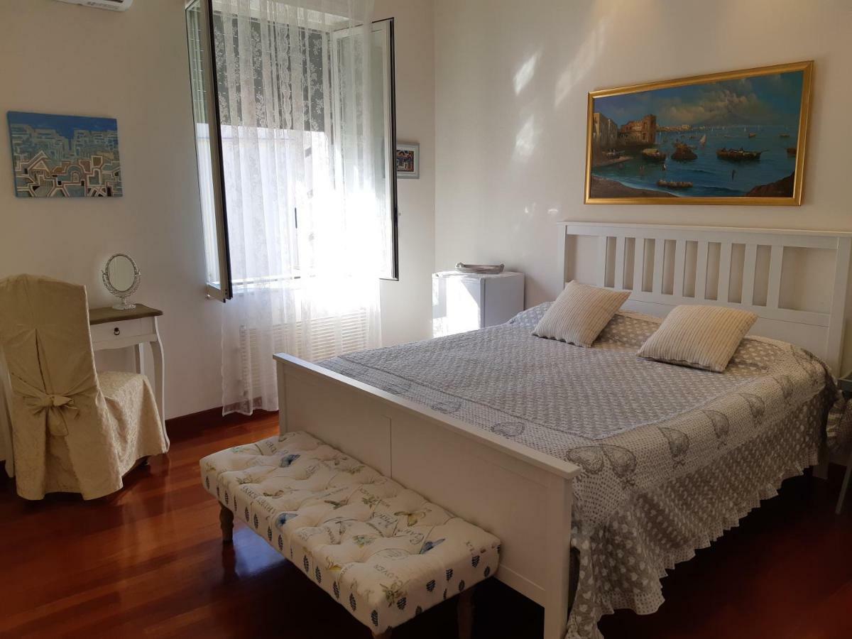 Dolce Vita Vomero Napoli Bagian luar foto
