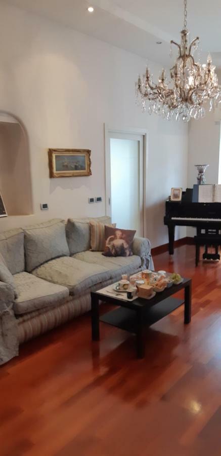 Dolce Vita Vomero Napoli Bagian luar foto